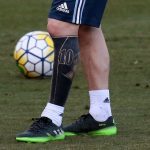 au-cumva-un-concurs-de-tatuaje-in-ziua-in-care-messi-si-a-dezvaluit-noul-tatuaj-neymar-a-aparut-si-el_1.jpg