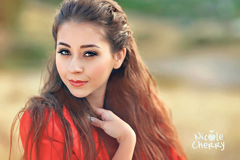04-Nicole-Cherry