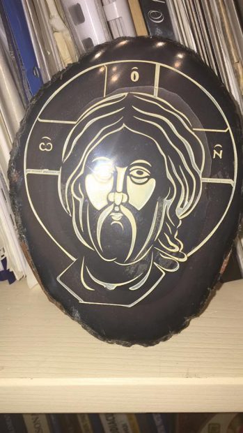 Ozana Barabancea a deschis un cadou primit în urmă cu 4 ani.