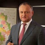 dodon-prezinta-la-moscova-o-harta-daruita-de-putin-jumatate-din-romania-este-moldova-istorica-429161.jpg