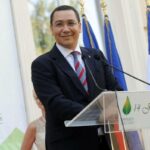 victor-ponta-da-o-mica-avere-pentru-educatia-fiului-sau-427211.jpg