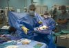 doctori in sala de operatie