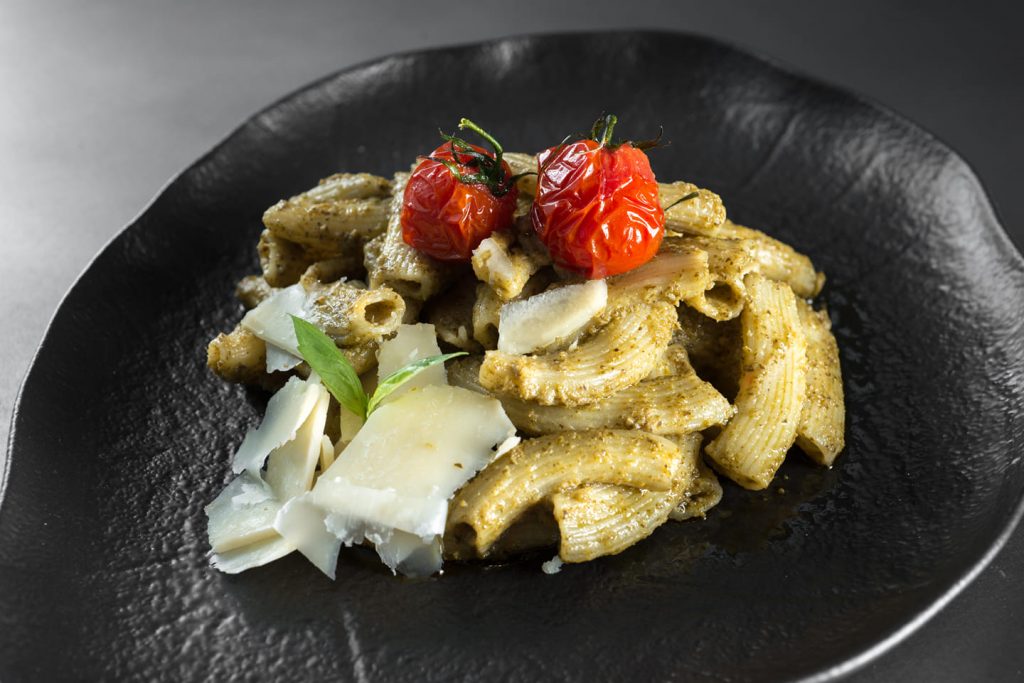 Rigatoni Pasta Bar, secretul pastelor la minut 7est.ro Stiri Iasi