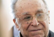 Fostul presedinte Ion Iliescu a murit