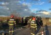VIDEO Update! Accident grav în comuna Bălțați. Două persoane au murit și șoferul camionului este încarcerat