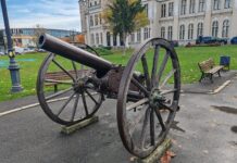Tunurile din faţa Palatului Culturii din Iași vor fi restaurate