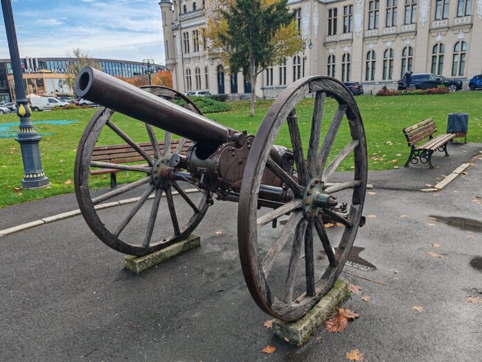 tunuri palatul culturii