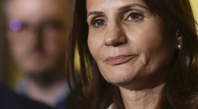 AUR o susține, oficial, pe Anca Alexandrescu la PMB, fostă consilieră a greilor PSD, dintre care unii au ajuns după gratii