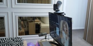 ANAF a pus ochii pe videochatistele care fac bani pe platformele pentru adulţi OnlyFans şi LiveJasmine