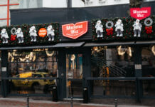 Magia sărbătorilor te așteaptă la Mamma Mia!