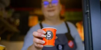 Cafeaua 5 to go intră în benzinării în urma unui parteneriat încheiat cu o rețea națională