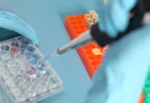 Un donator de spermă cu o mutație genetică gravă, a devenit tată pentru aproape 200 de copii în Europa