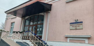 Scandal la o grădiniță din Iași, după închiderea bucătăriei și trecerea la sistemul de catering