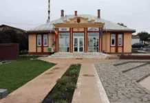 Primăria dintr-o comună ieșeană, în pericol să fie scoasă la vânzare pentru recuperarea unui prejudiciu de 1,2 milioane de euro