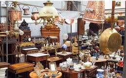 Târgurile de vechituri dispar, platformele online câștigă teren: schimbarea care aduce bani românilor