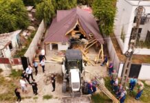 Telenovelă de Bahlui! O nemțoacă reprezentată legal de un antrenor de tenis, acuză o scriitoare că i-a demolat ilegal imobilul din Iași