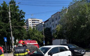 Accident între un autoturism și un tramvai în stația Pădurii. Trafic blocat