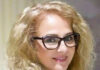 Gabriela Pădurariu se prezintă de peste 20 de ani ca fiind avocat și specialist juridic dar nu figurează în Tabloul avocaţilor din România și nici în listele Baroului Iași. Numele său apare în publicații juridice de specialitate încă din anii 2010–2012 ca avocat