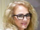 Gabriela Pădurariu se prezintă de peste 20 de ani ca fiind avocat și specialist juridic dar nu figurează în Tabloul avocaţilor din România și nici în listele Baroului Iași. Numele său apare în publicații juridice de specialitate încă din anii 2010–2012 ca avocat