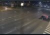VIDEO Accident în Tudor Vladimirescu: două mașini s-au ciocnit după o manevră riscantă