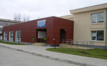 Ce se întâmplă când reclami o angajată a Prefecturii? Nimic! Povestea unei ieșence care a fost amenințată de funcționară: „O să-ți pun reclamația pe cruce”