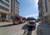 Incendiu într-un bloc din Valea Lupului. Pompierii au intervenit de urgență cu mai multe autospeciale