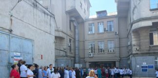 VIDEO Grevă în marile spitale din Iași: angajații protestează împotriva noii legi a salarizării