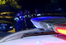 Procuror înarmat până-n dinți, scandal într-o discotecă din Hunedoara. A tras cu pistolul la încătușare