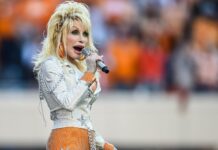 Dolly Parton a murit. Legendara cântăreață de muzică country avea 80 de ani