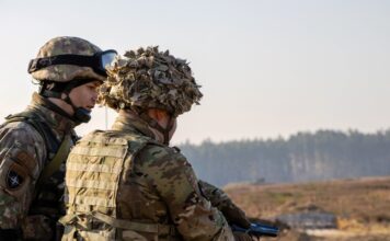 Ziua Armatei Române, marcată la Iași prin ceremonii militare și religioase și retragere cu torțe