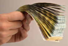 Salarii de până la 26.000 de lei pentru primari, în noua grilă de salarizare. Cât ar urma să câștige aleșii locali, prefecții și viceprimarii