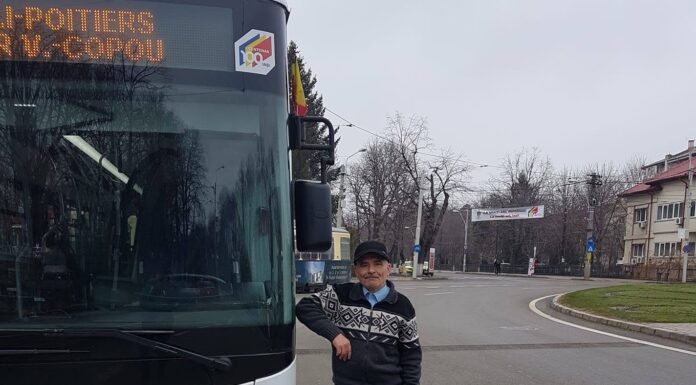 Șofer CTP, condamnat după ce o pasageră a suferit o fractură de coloană în autobuz. A plecat mai departe după accident