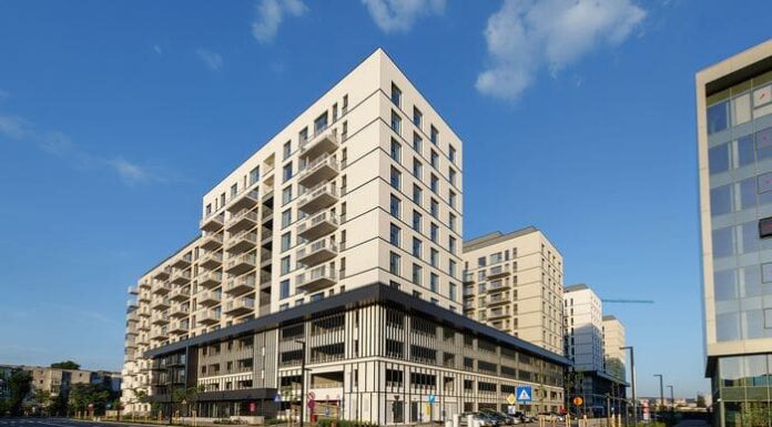 Silk District, falsul lux din reclame și golăniile din spatele ușilor închise. Cumpărătorii reclamă contracte trucate, deficiențe și prețuri ascunse